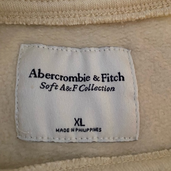 NWT abercrombie & fitch mock neck sweatshirt - Picture 3 of 3